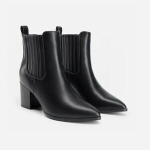 Shoe Dazzle Black Heeled Boots